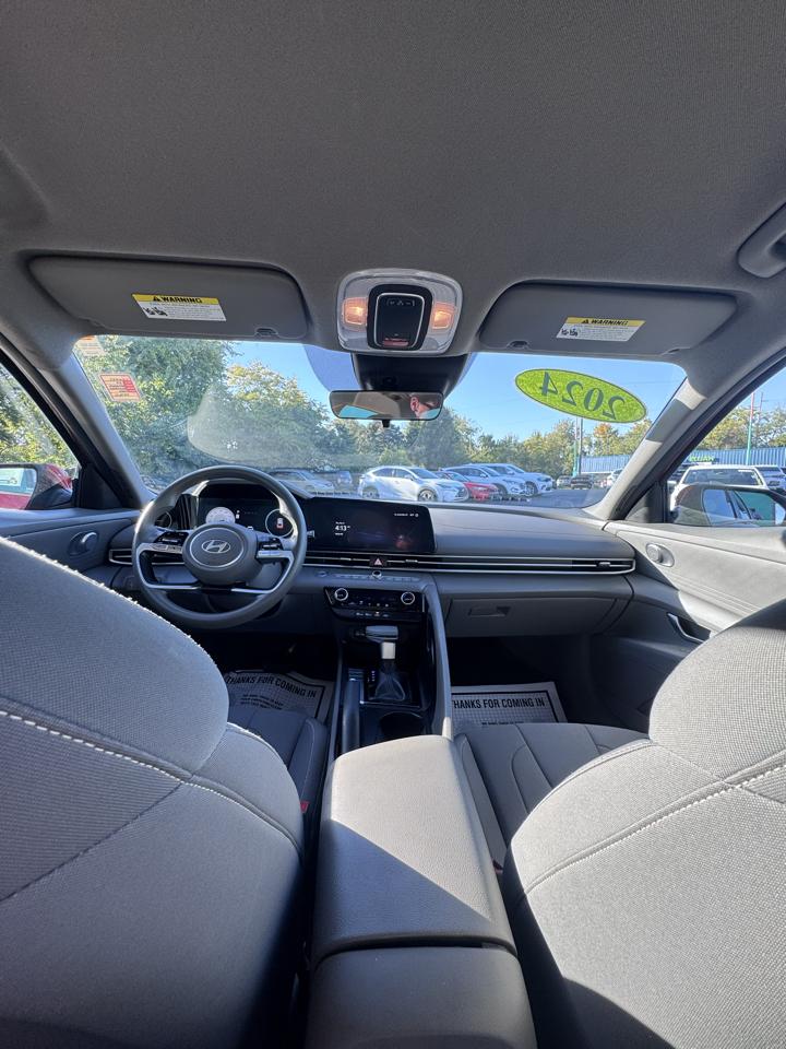Hyundai Elantra SEL IVT 2024