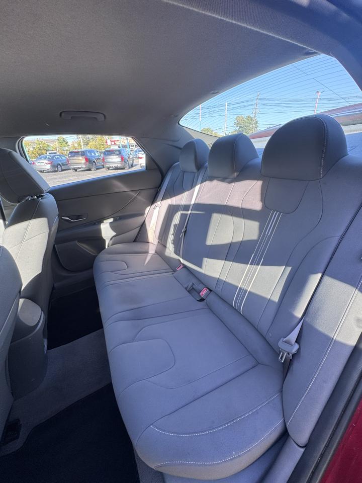 Hyundai Elantra SEL IVT 2024