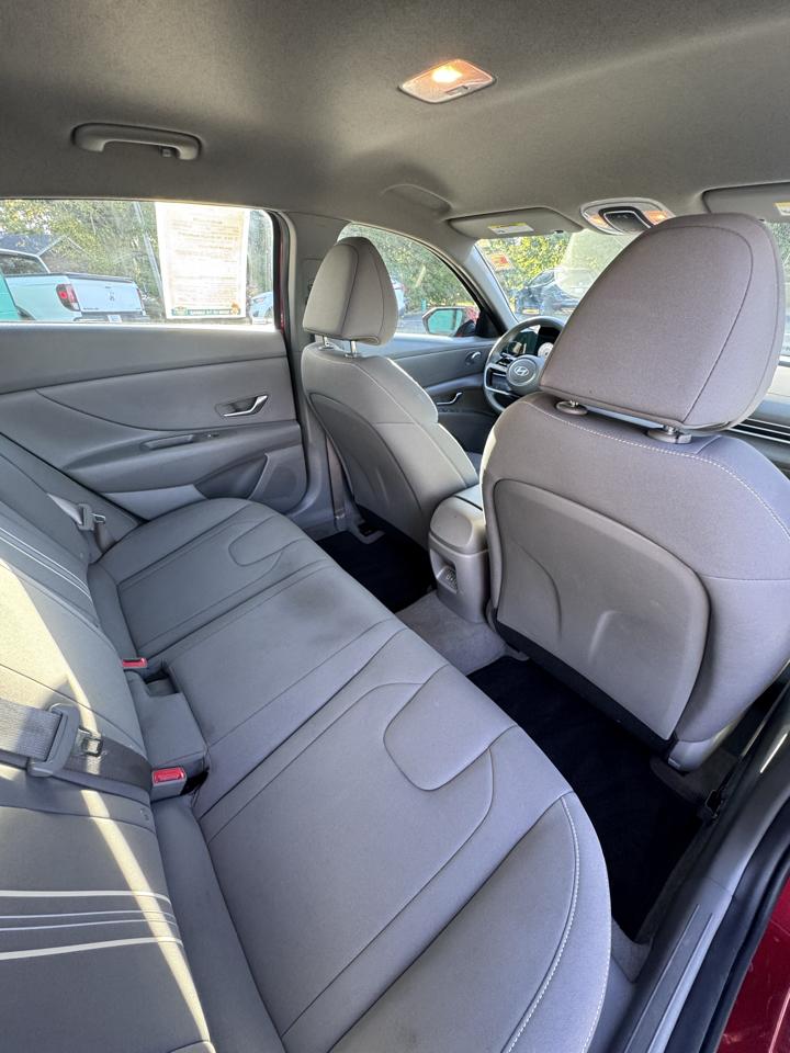 Hyundai Elantra SEL IVT 2024