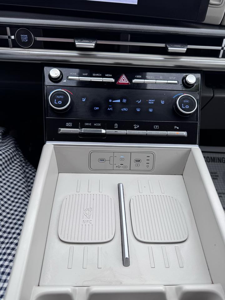 Hyundai Santa Fe SEL FWD 2024