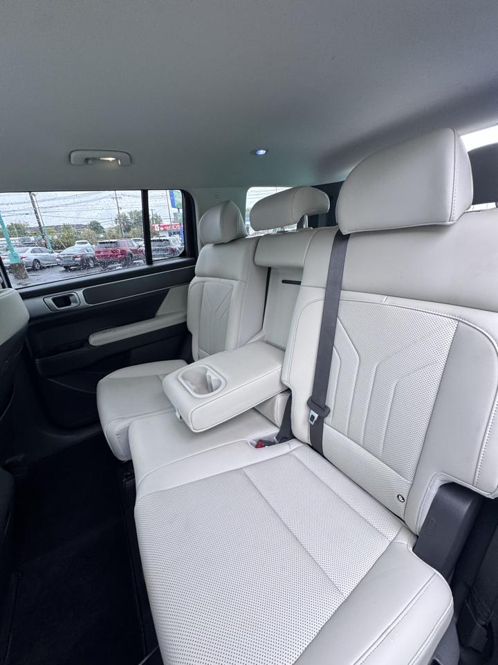 Hyundai Santa Fe SEL FWD 2024