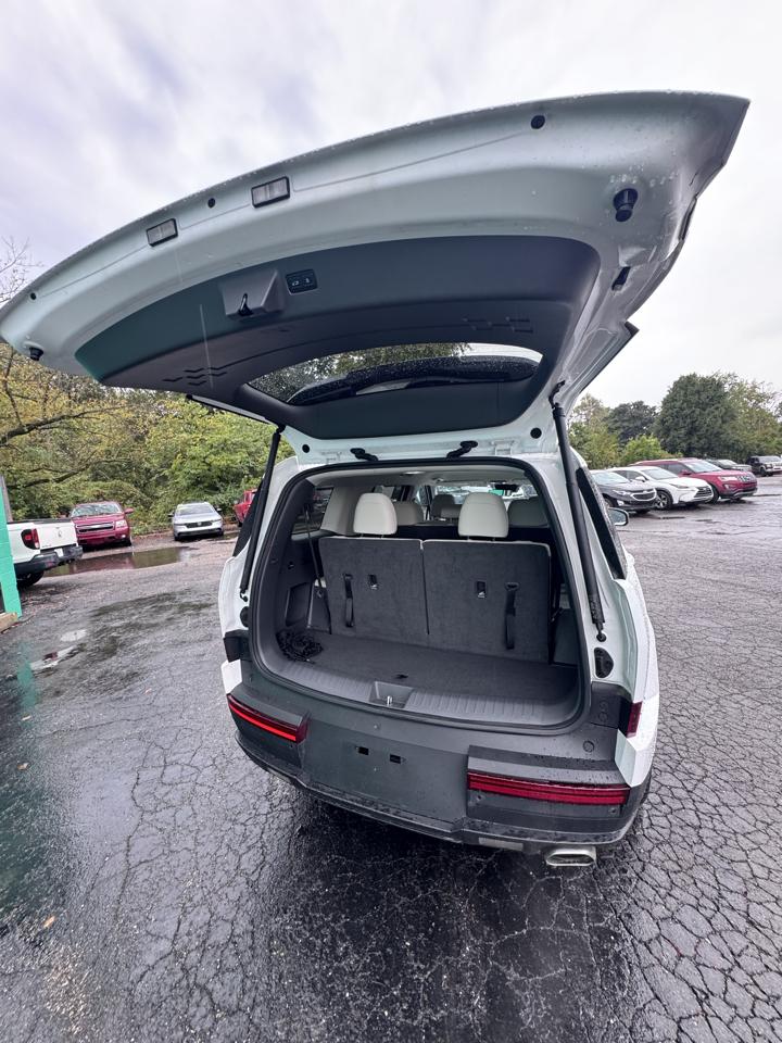 Hyundai Santa Fe SEL FWD 2024