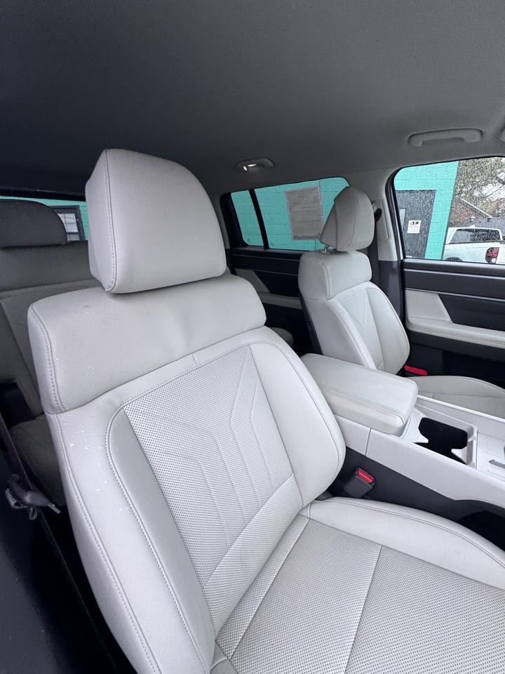 Hyundai Santa Fe SEL FWD 2024