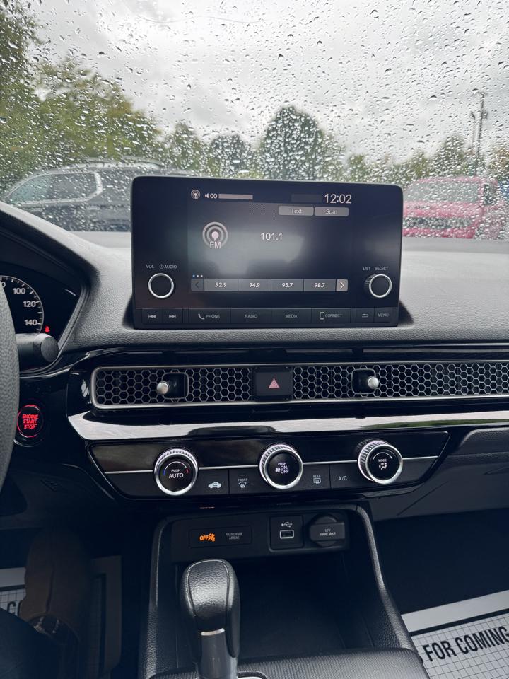 Honda Civic Sedan LX CVT 2024