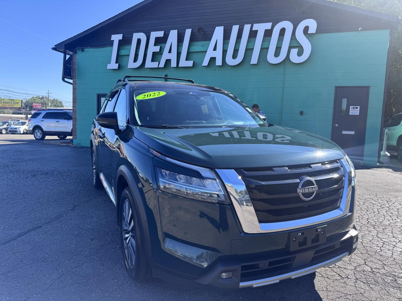 Nissan Pathfinder Platinum 2WD 2022