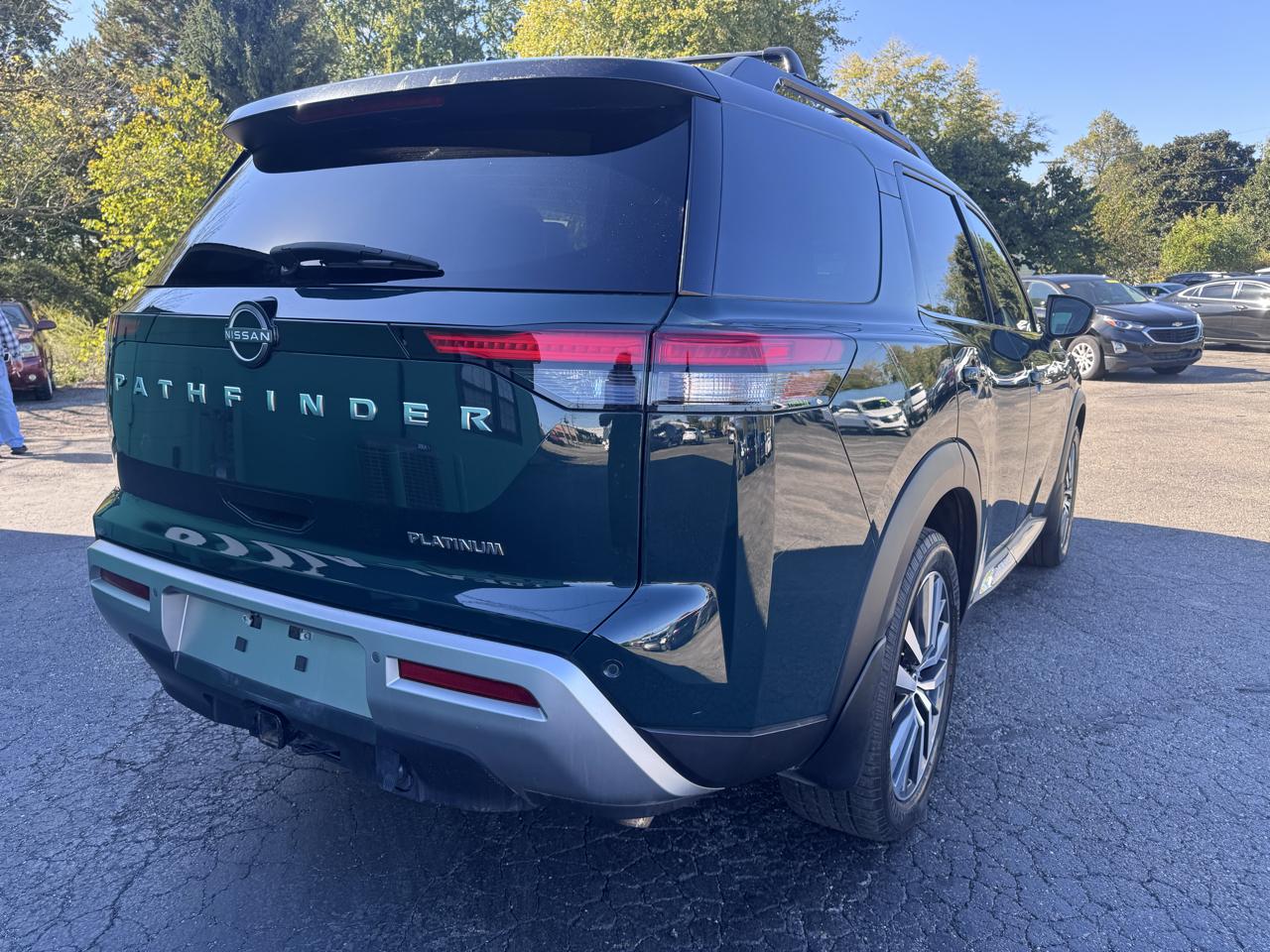 Nissan Pathfinder Platinum 2WD 2022