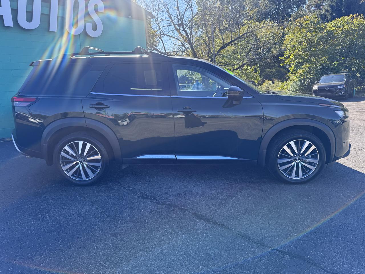 Nissan Pathfinder Platinum 2WD 2022
