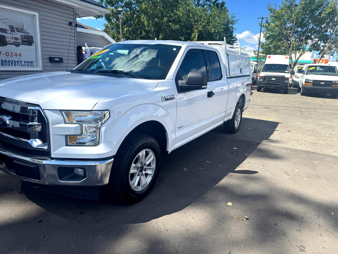 Ford F-150 Lariat SuperCab 8-ft. 4WD 2017 Ford F-150 Lariat SuperCab 8-ft. 4WD 2017