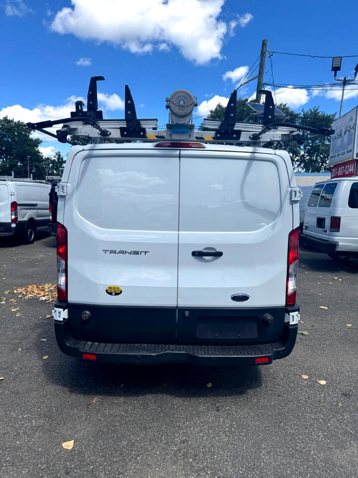 Ford Transit 150 Van Low Roof w/Sliding Pass. 148-in. WB 2019 Ford Transit 150 Van Low Roof w/Sliding Pass. 148-in. WB 2019