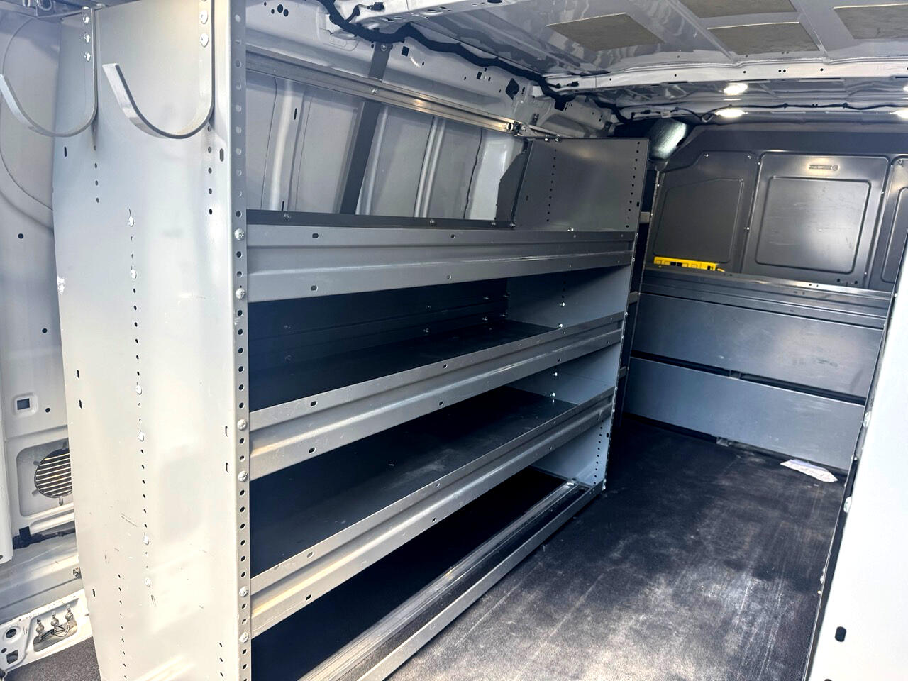 Ford Transit 150 Van Low Roof w/Sliding Pass. 148-in. WB 2019 Ford Transit 150 Van Low Roof w/Sliding Pass. 148-in. WB 2019