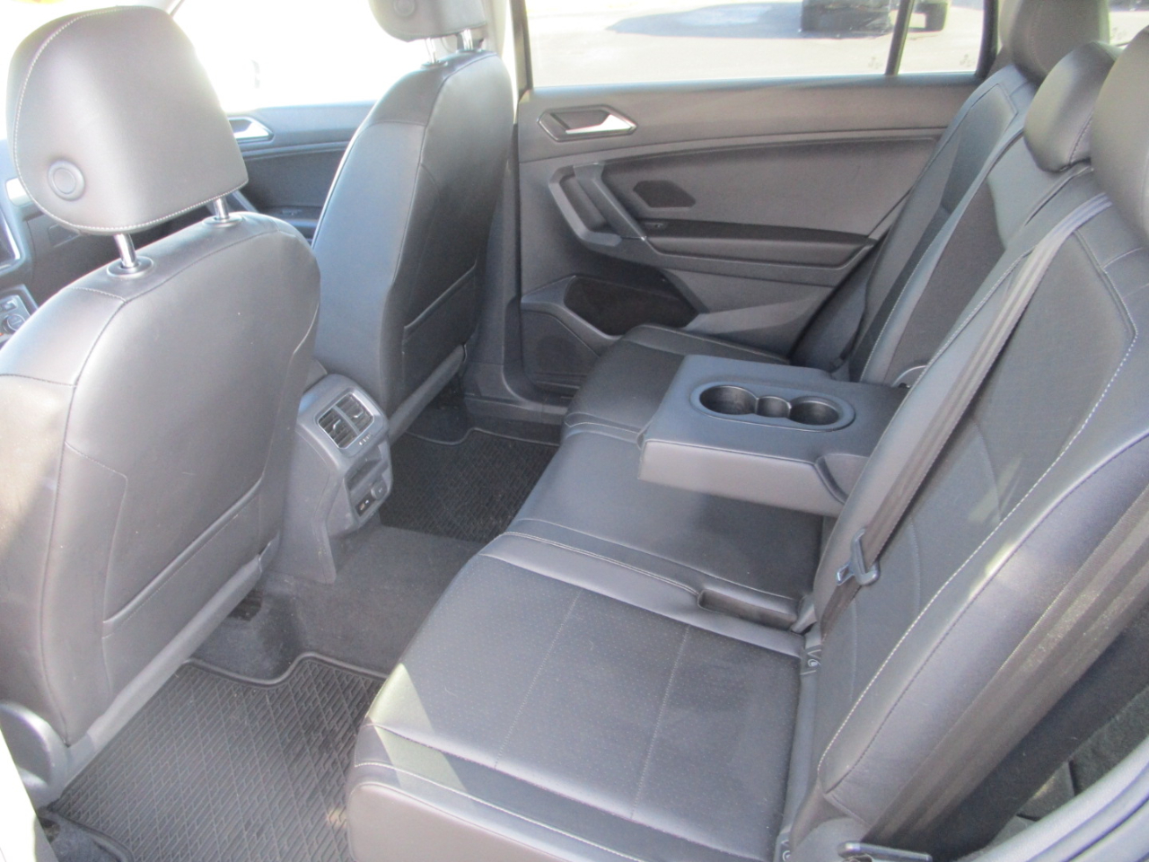 Volkswagen Tiguan 2.0T SEL 4MOTION 2018