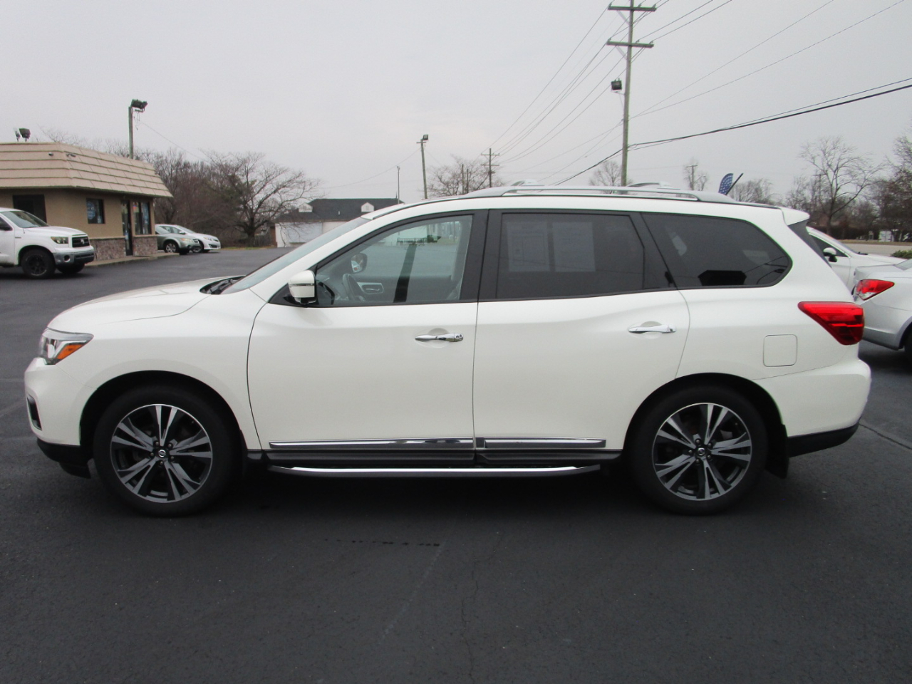 Nissan Pathfinder 4x4 Platinum 2017