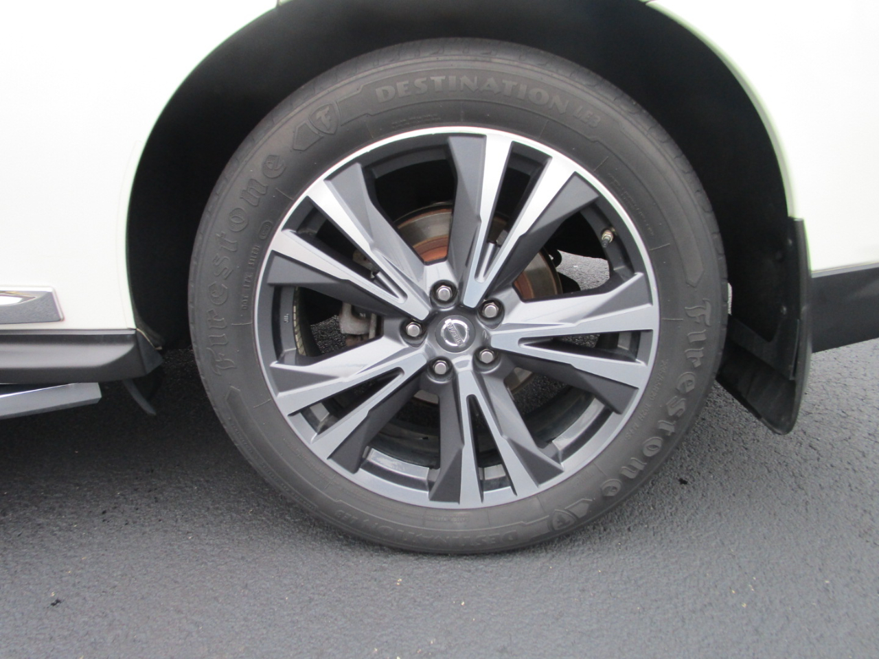 Nissan Pathfinder 4x4 Platinum 2017