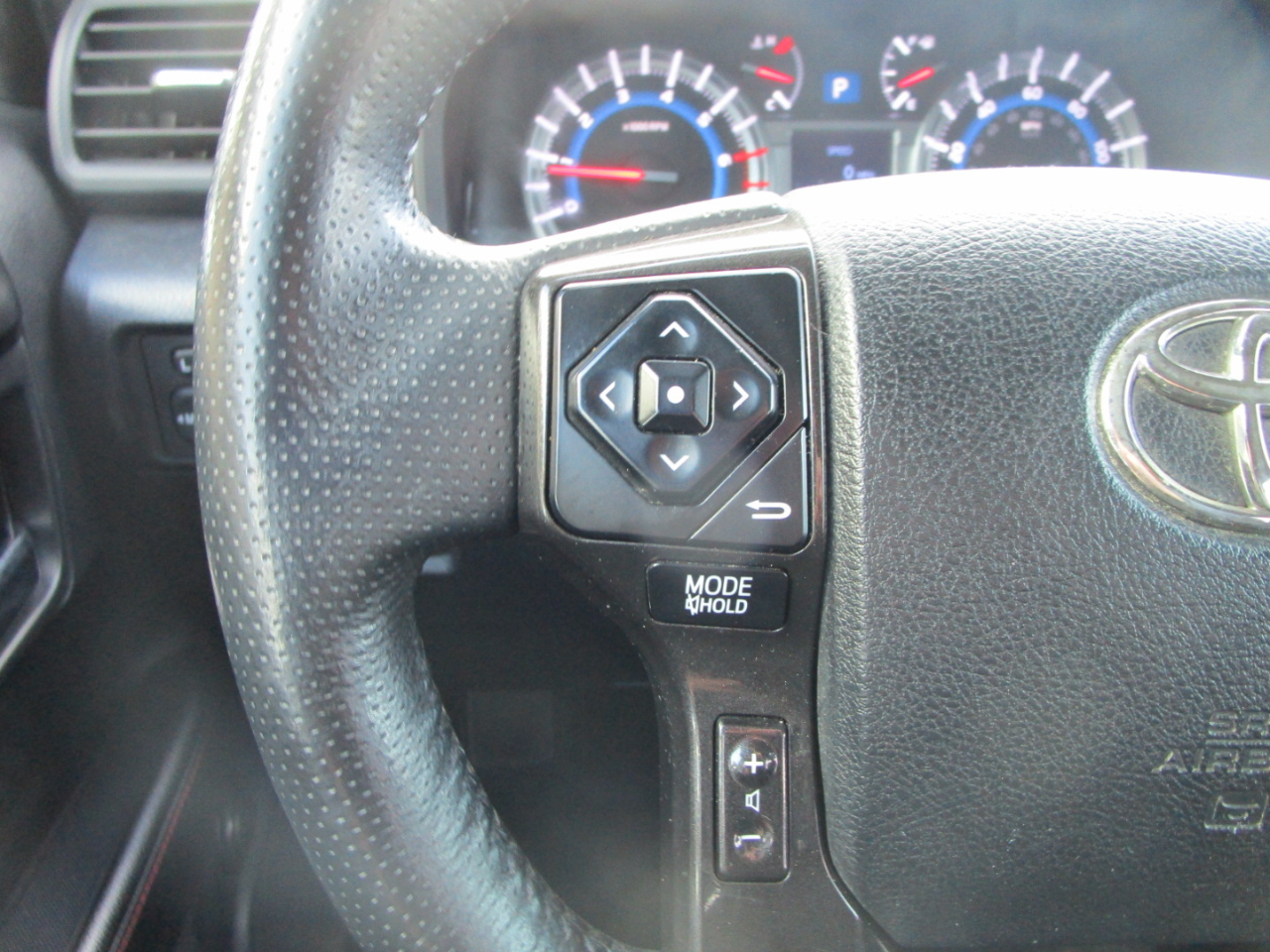 Toyota 4Runner 4WD 4dr V6 Trail Premium (Natl) 2014