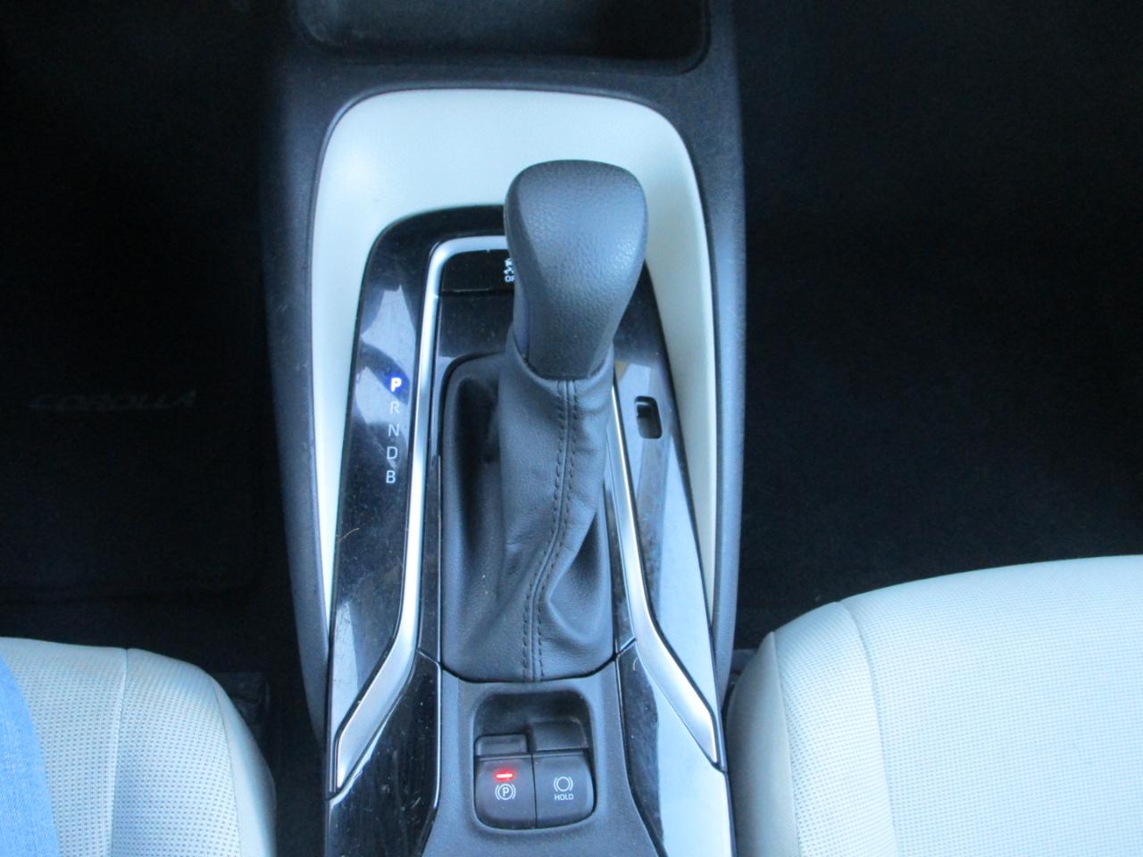 Toyota Corolla LE CVT (Natl) 2020