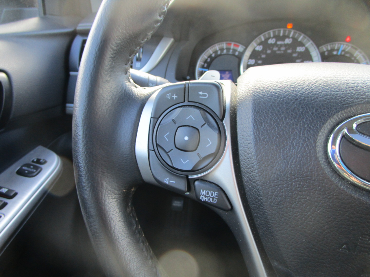 Toyota Camry 2014.5 4dr Sdn I4 Auto SE Sport (Natl) 2014