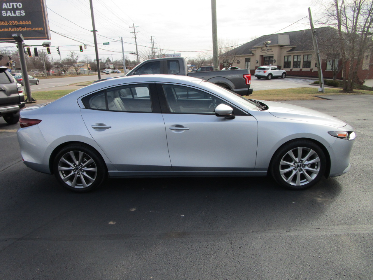 Mazda Mazda3 Sedan FWD w/Preferred Pkg 2019
