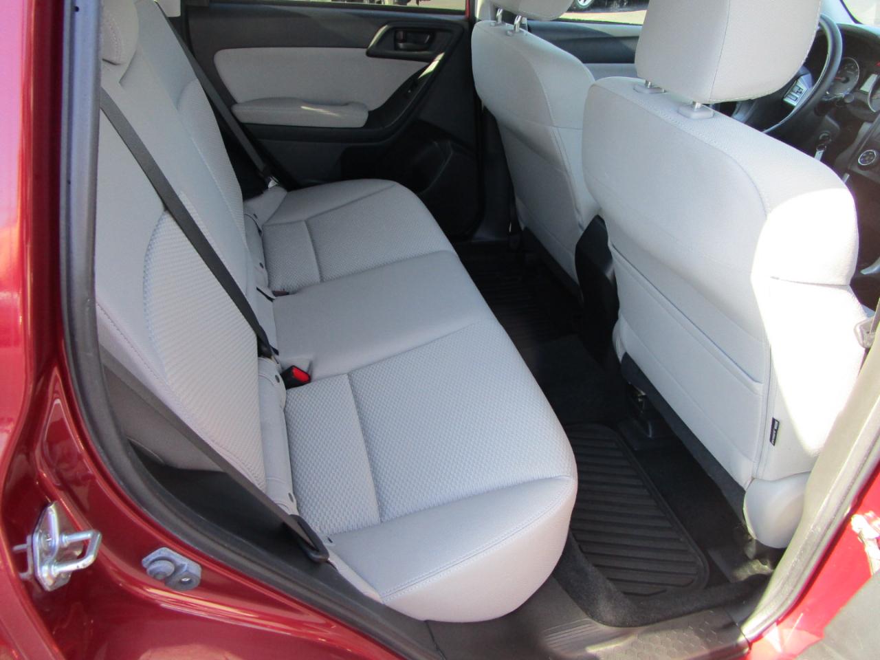 Subaru Forester 4dr CVT 2.5i Premium PZEV 2015