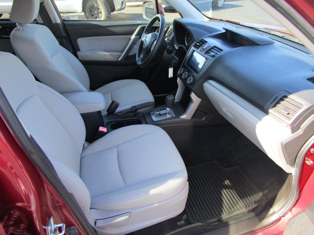 Subaru Forester 4dr CVT 2.5i Premium PZEV 2015