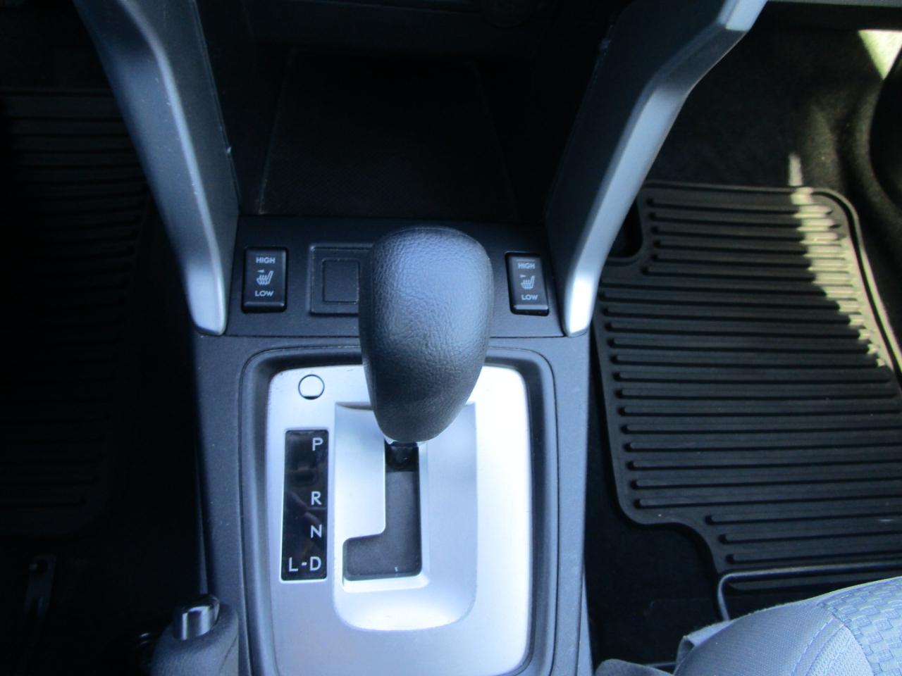 Subaru Forester 4dr CVT 2.5i Premium PZEV 2015