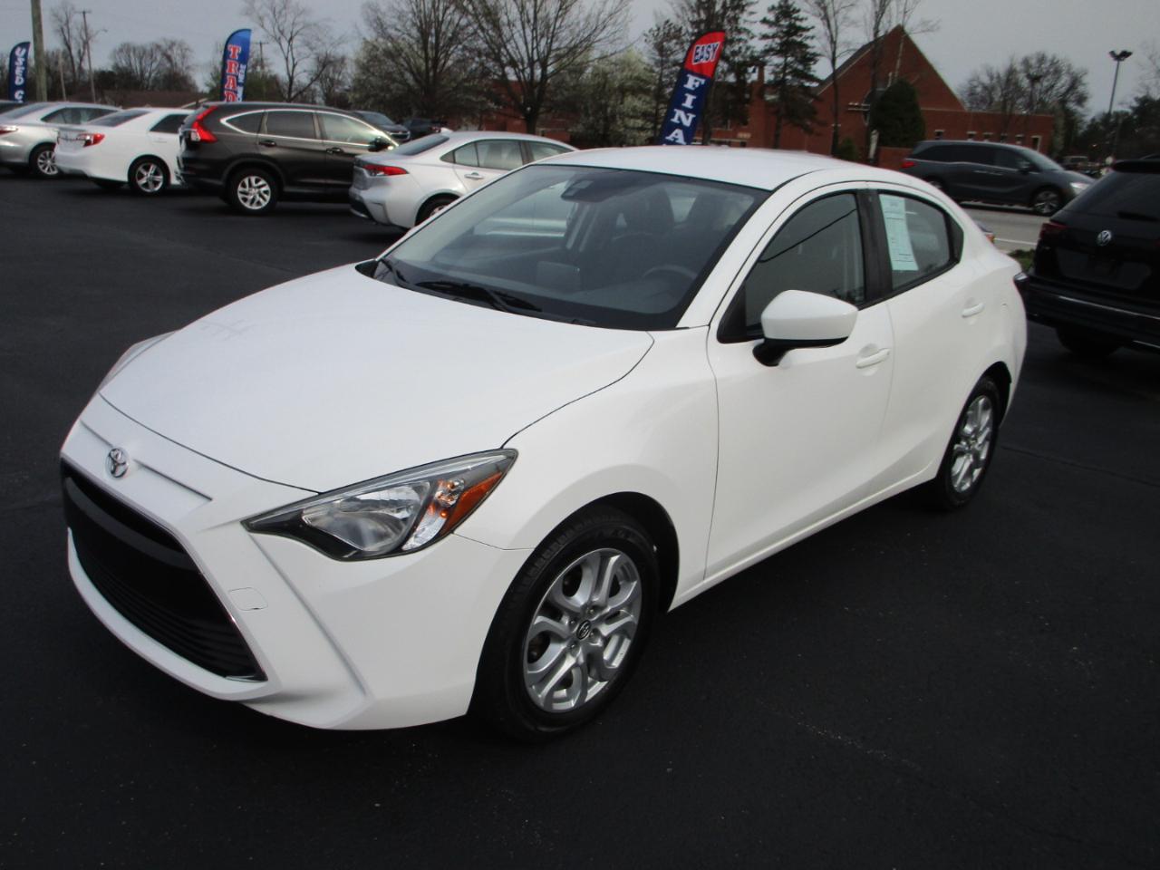 Toyota Yaris iA Auto (Natl) 2018