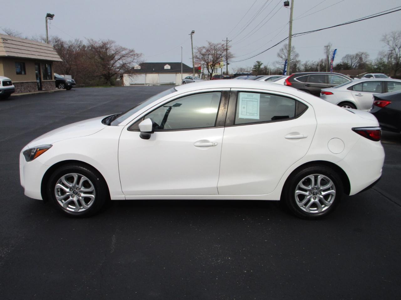 Toyota Yaris iA Auto (Natl) 2018