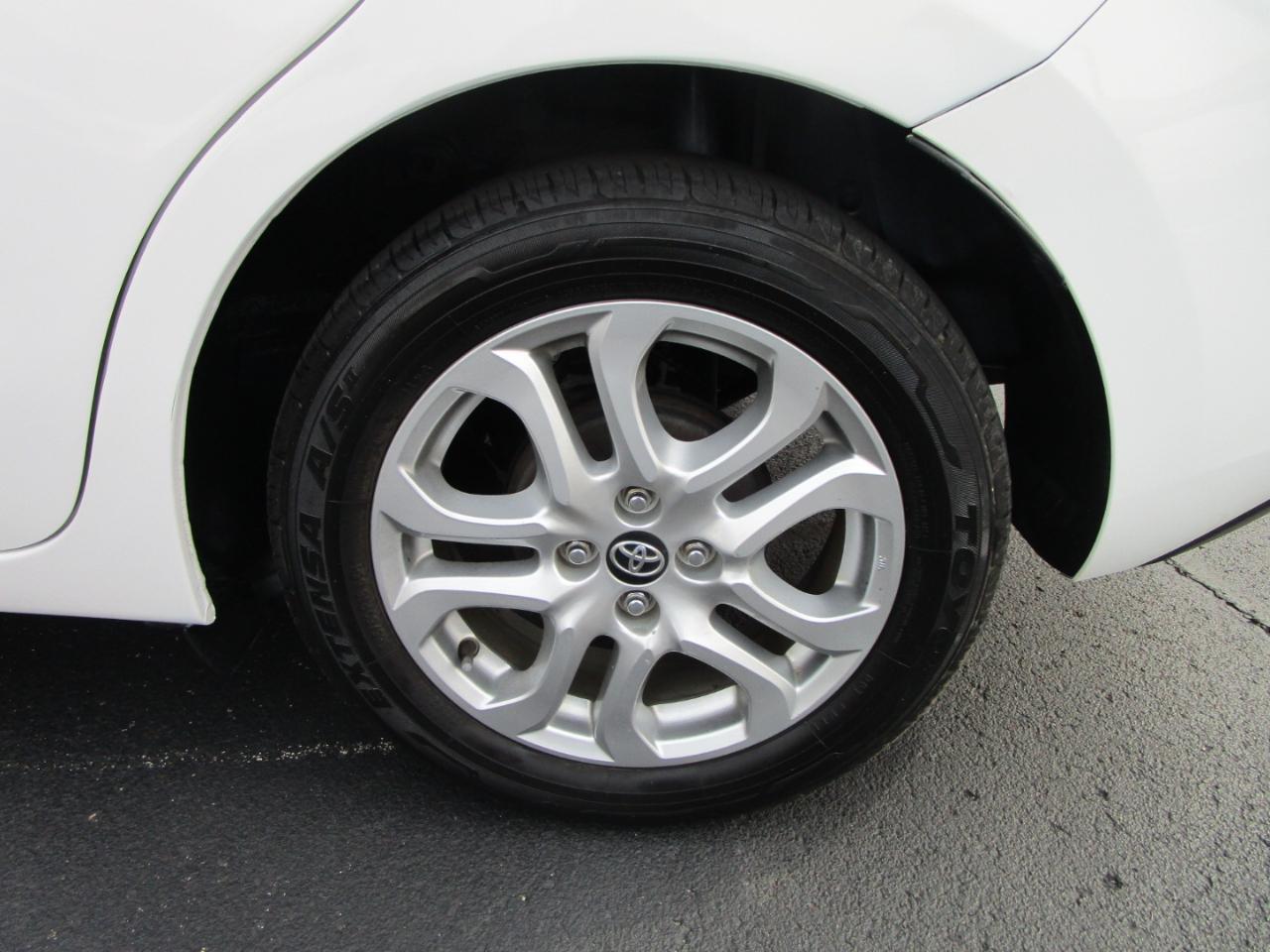 Toyota Yaris iA Auto (Natl) 2018