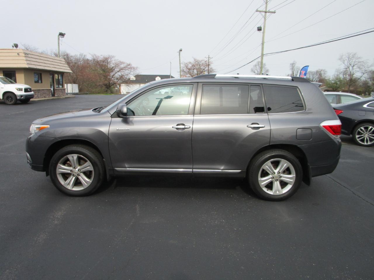Toyota Highlander 4WD 4dr V6 Limited (Natl) 2013