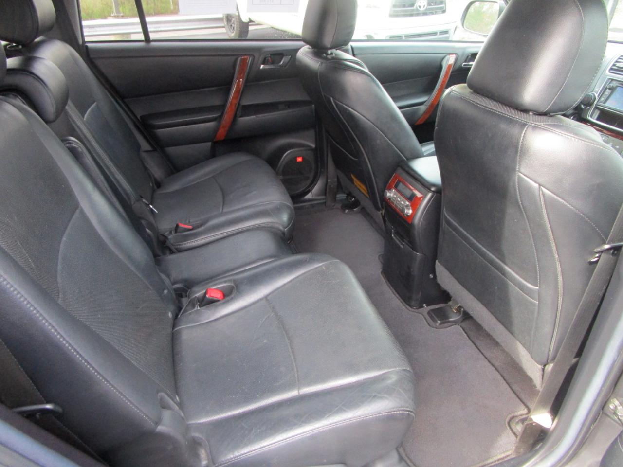 Toyota Highlander 4WD 4dr V6 Limited (Natl) 2013