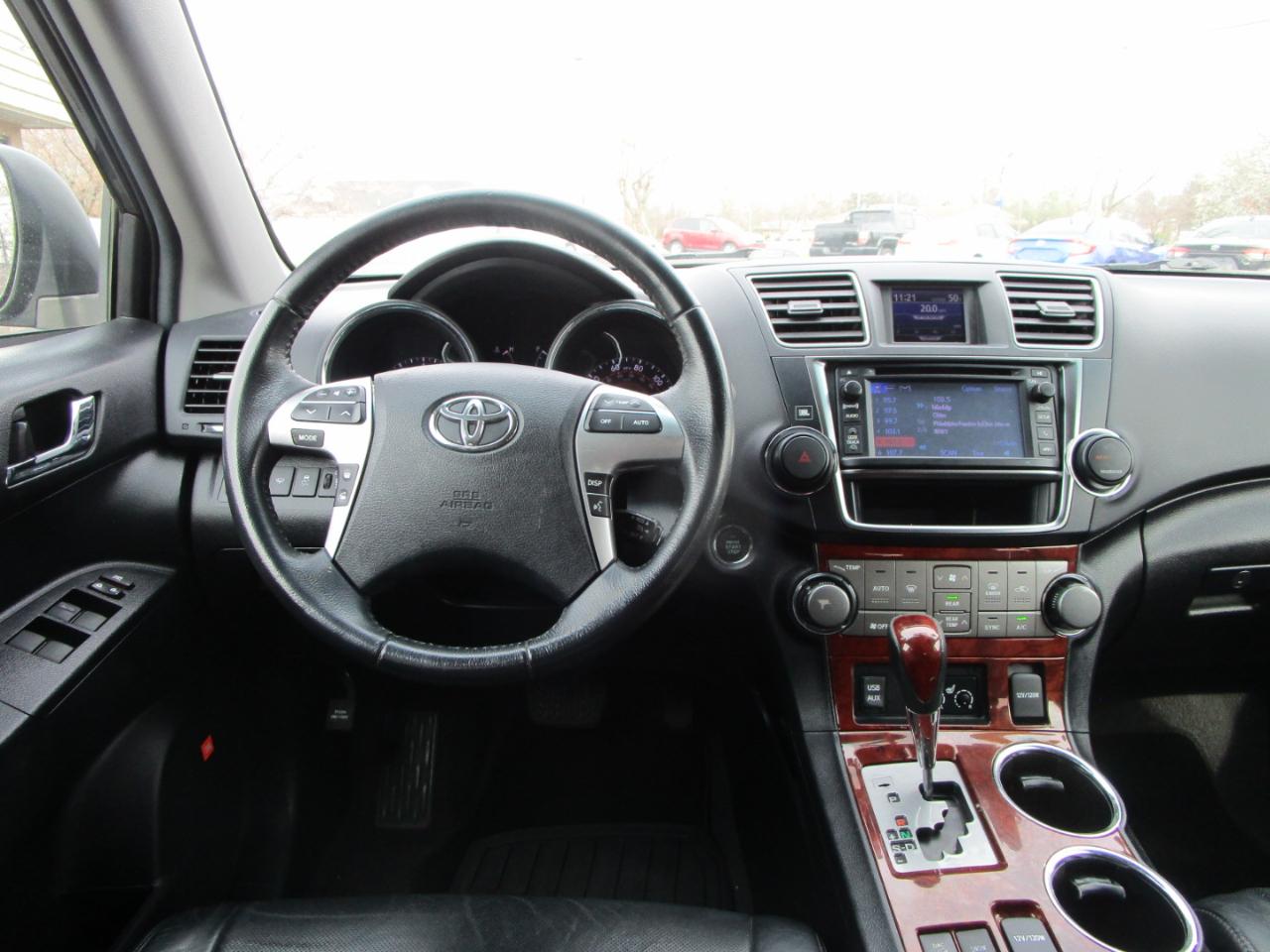 Toyota Highlander 4WD 4dr V6 Limited (Natl) 2013