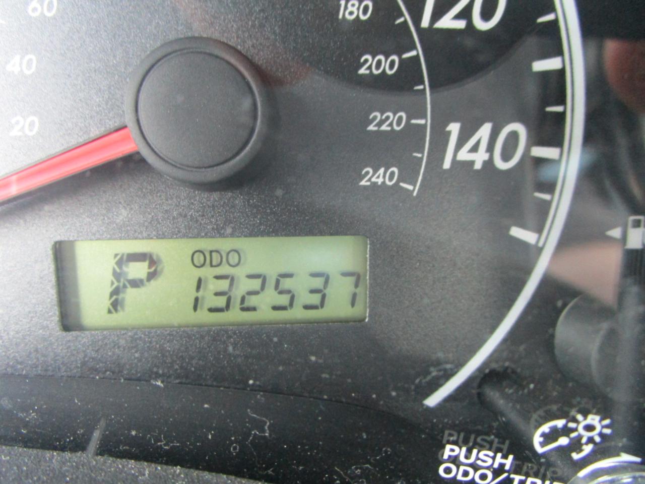 Toyota Corolla 4dr Sdn Auto LE (Natl) 2012