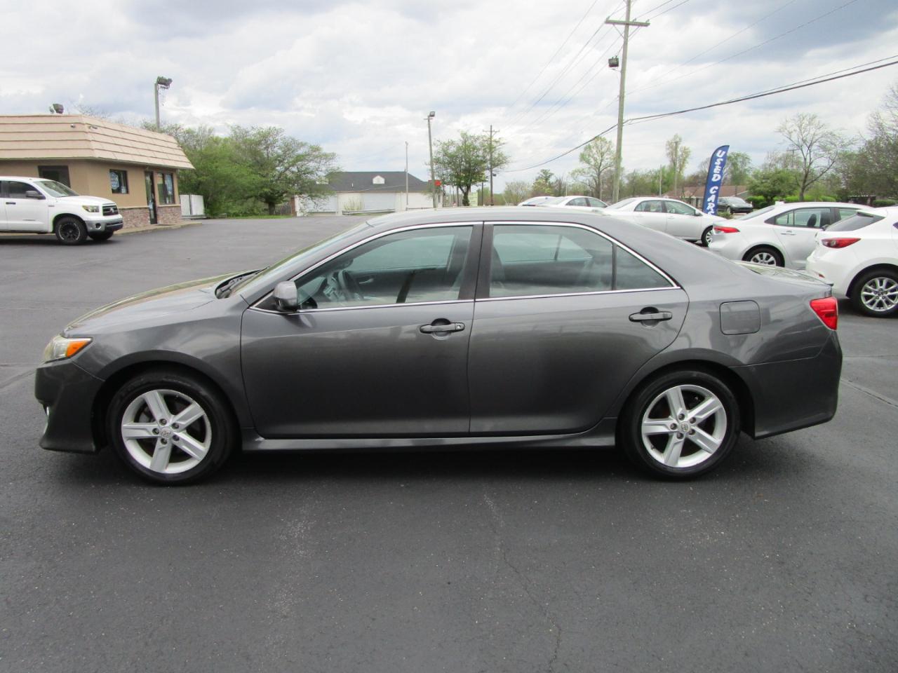 Toyota Camry 4dr Sdn I4 Auto SE Sport Limited Edition (Natl) 2012