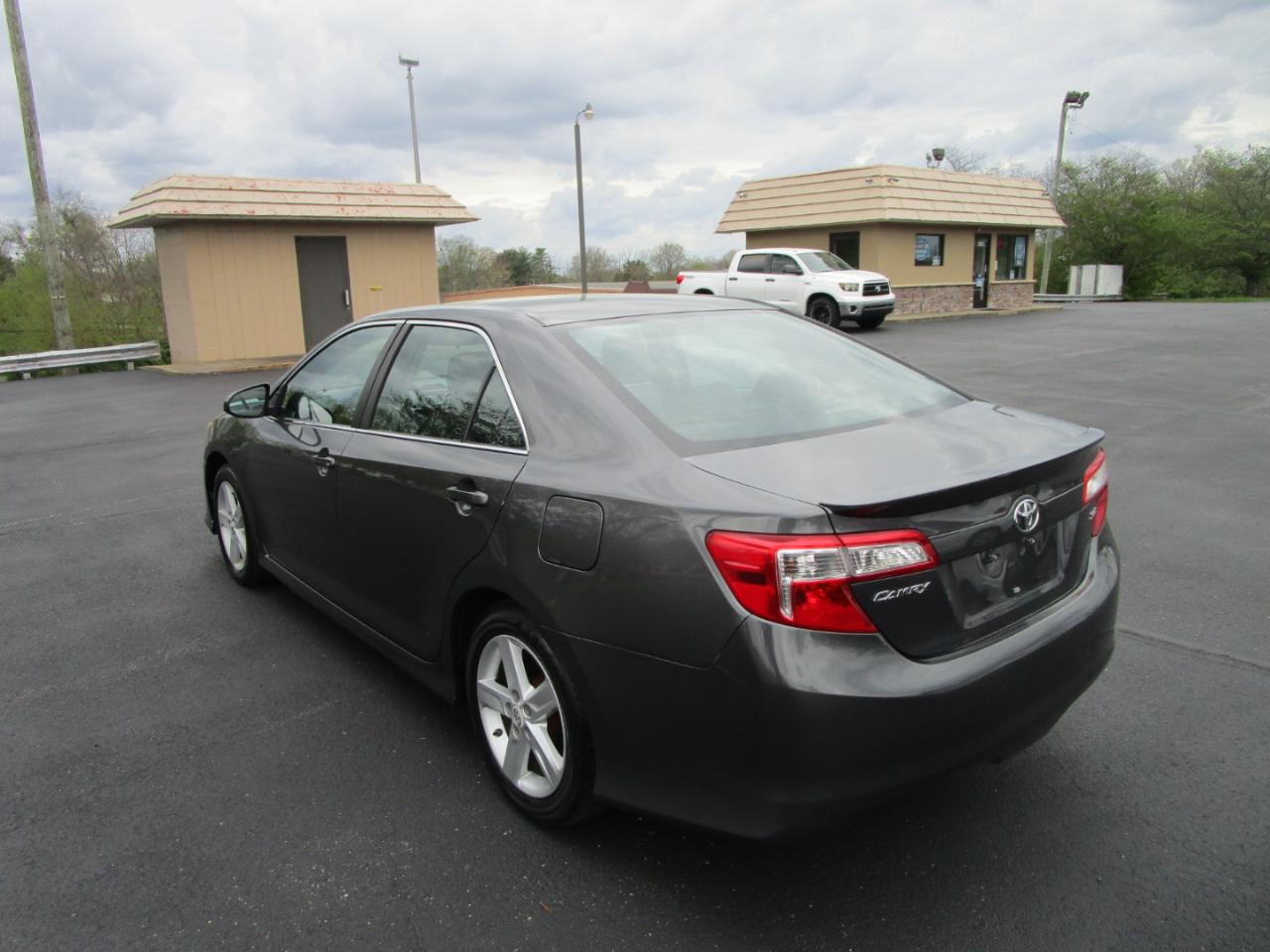Toyota Camry 4dr Sdn I4 Auto SE Sport Limited Edition (Natl) 2012