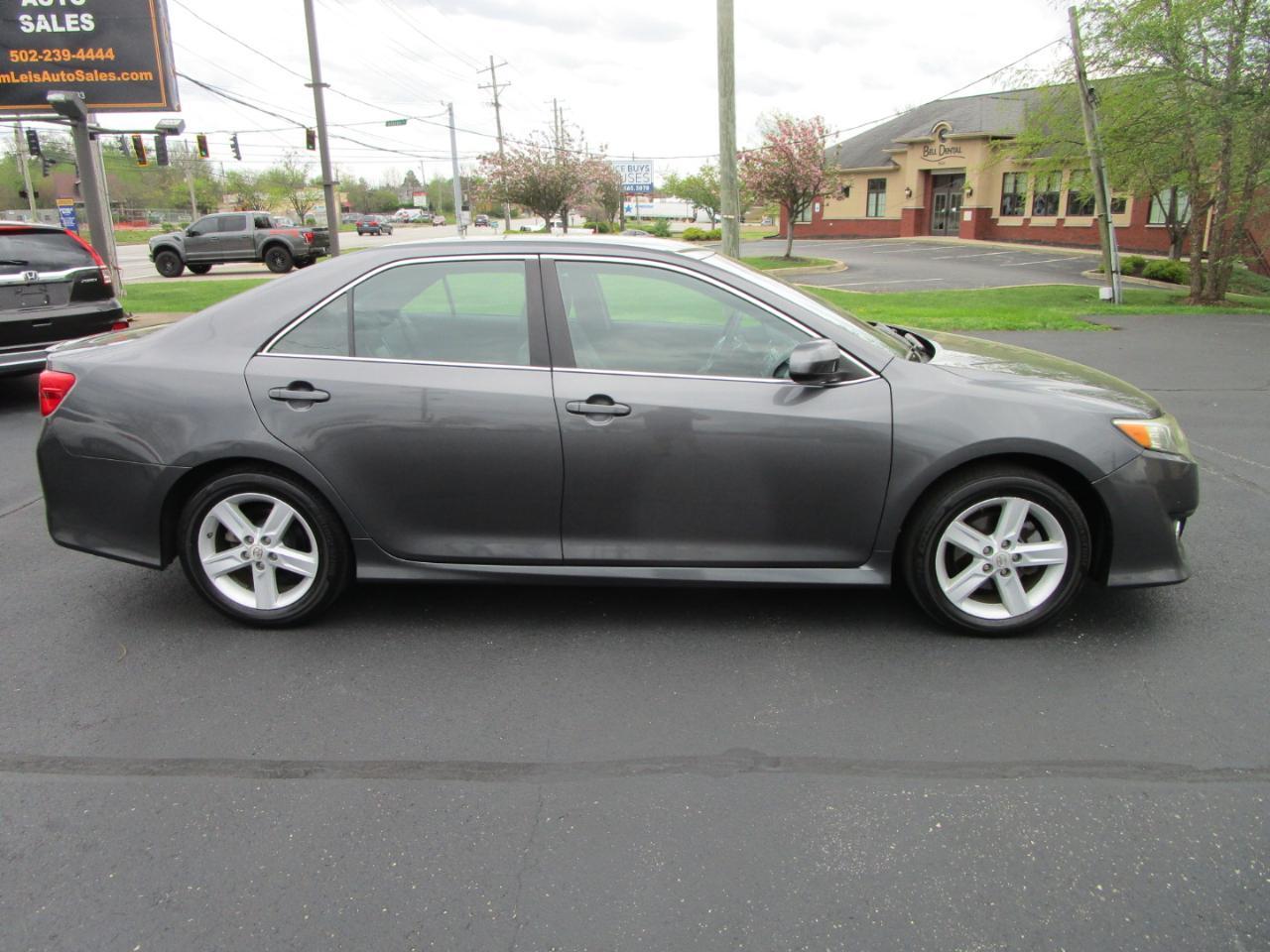 Toyota Camry 4dr Sdn I4 Auto SE Sport Limited Edition (Natl) 2012