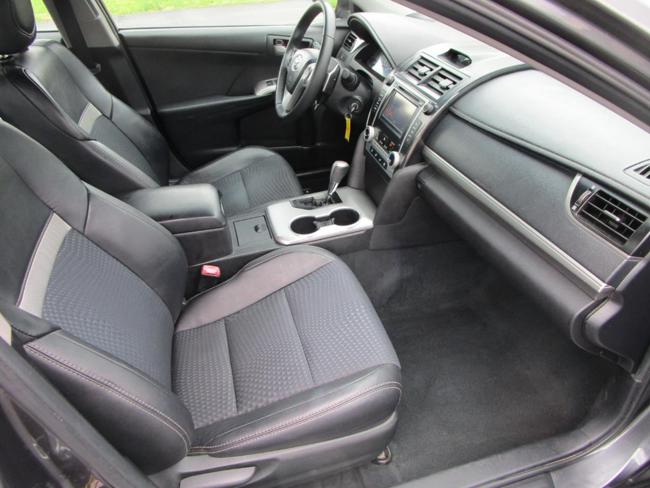 Toyota Camry 4dr Sdn I4 Auto SE Sport Limited Edition (Natl) 2012