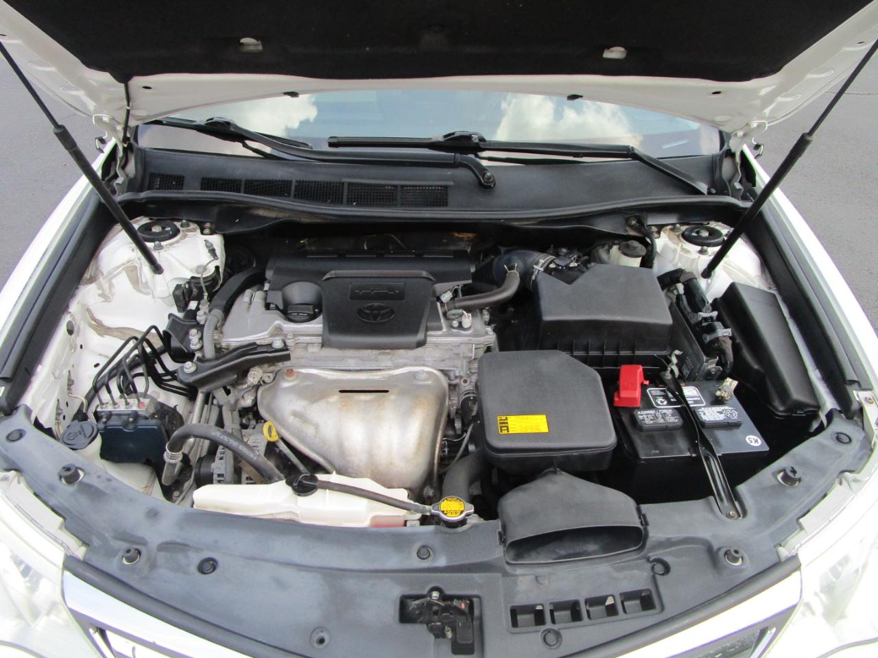 Toyota Camry 4dr Sdn I4 Auto LE (Natl) 2013