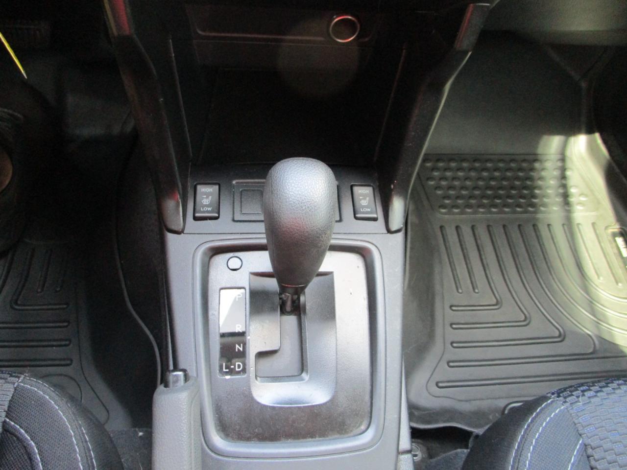 Subaru Forester 4dr CVT 2.5i Premium PZEV 2015