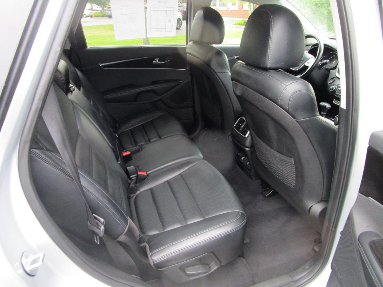 Kia Sorento EX V6 FWD 2019