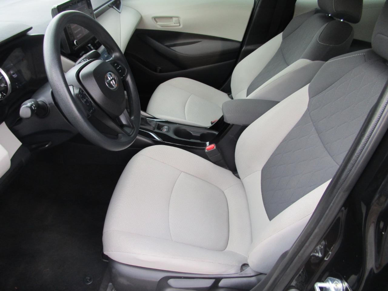 Toyota Corolla LE CVT (Natl) 2022