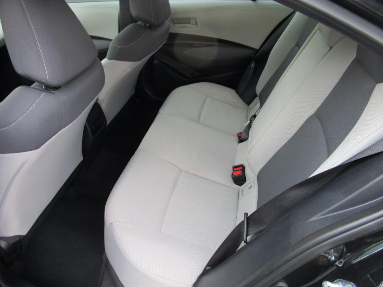 Toyota Corolla LE CVT (Natl) 2022