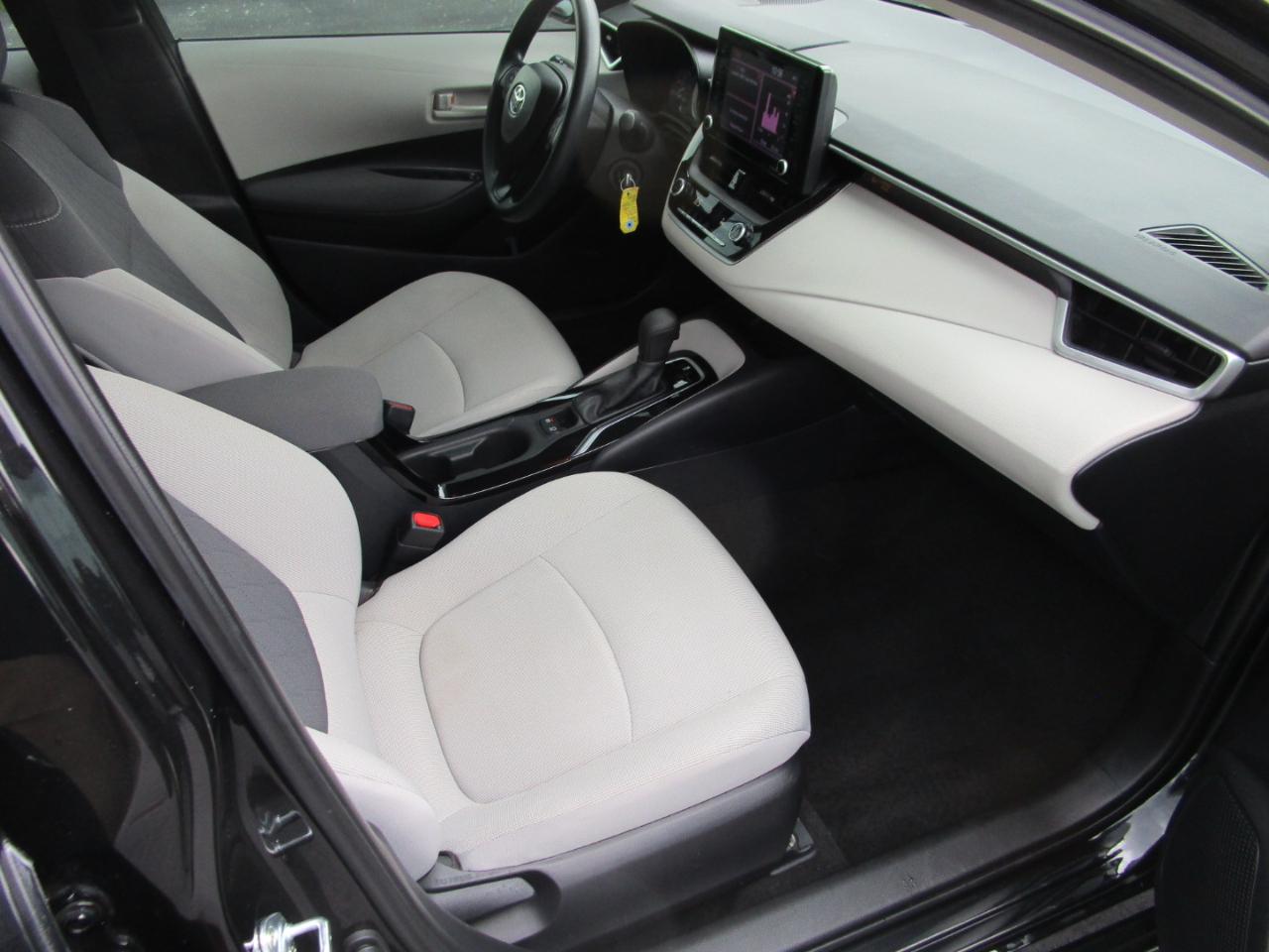 Toyota Corolla LE CVT (Natl) 2022