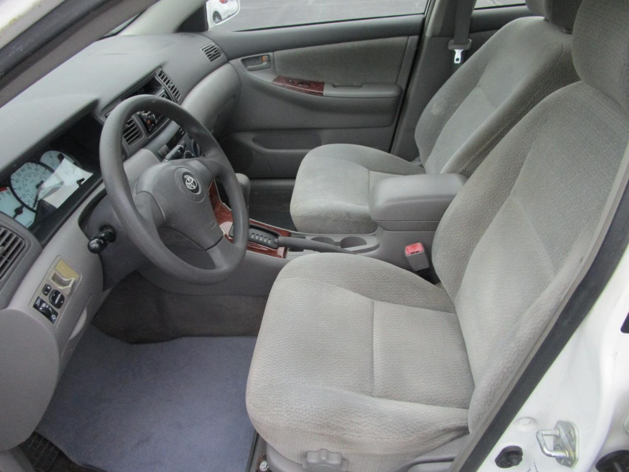 Toyota Corolla 4dr Sdn CE Auto (Natl) 2004