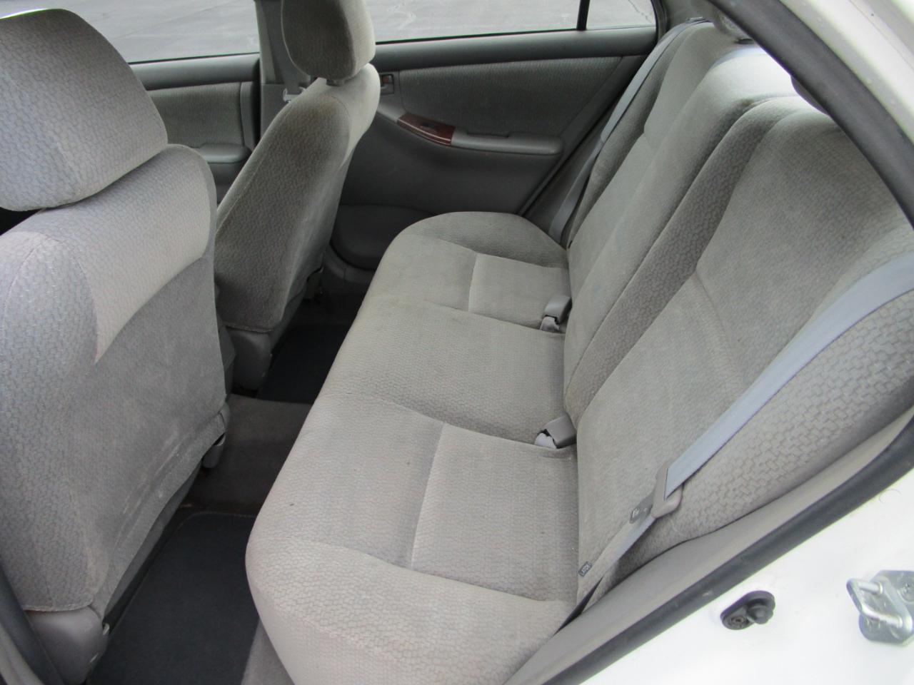 Toyota Corolla 4dr Sdn CE Auto (Natl) 2004