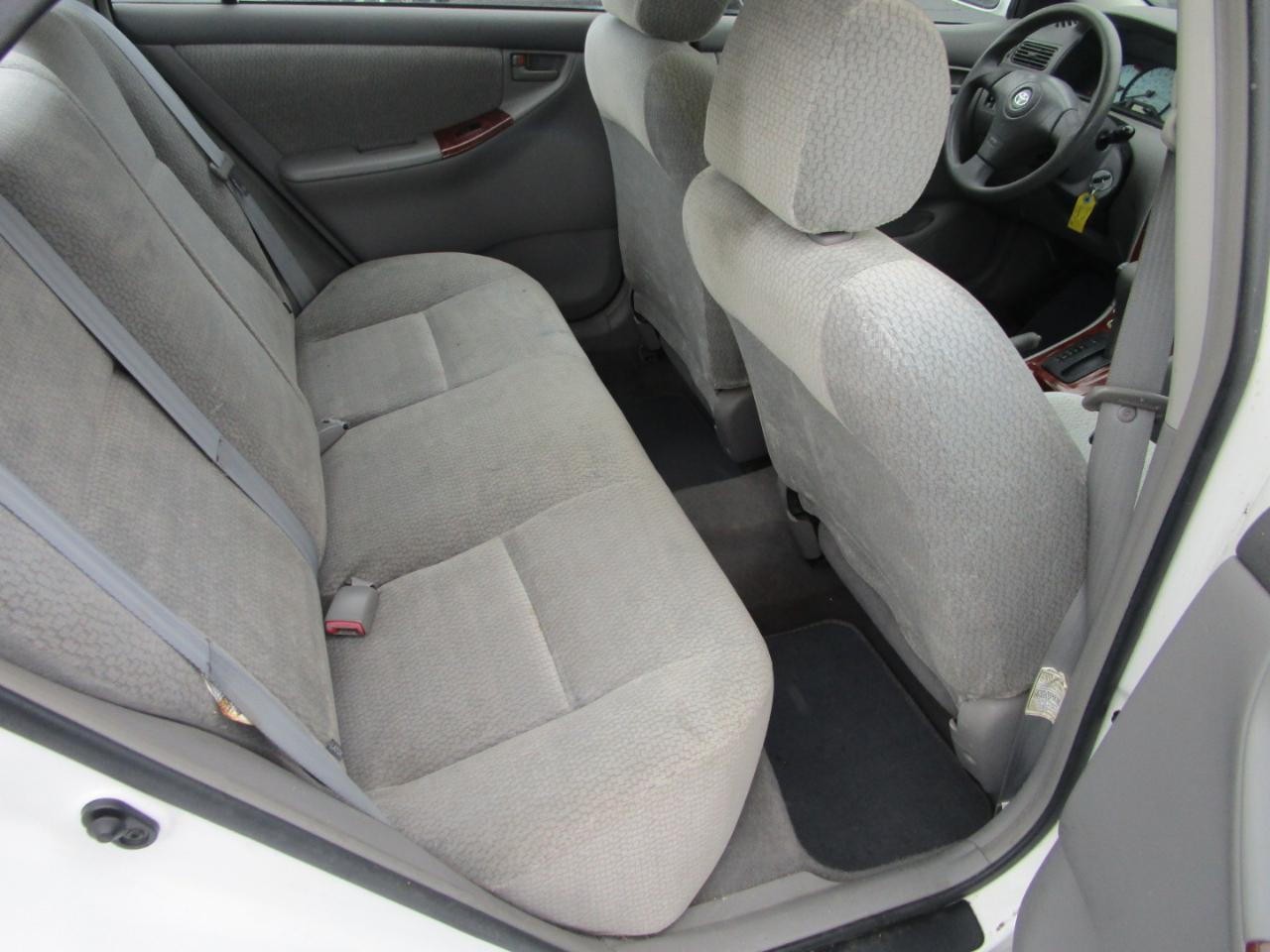 Toyota Corolla 4dr Sdn CE Auto (Natl) 2004