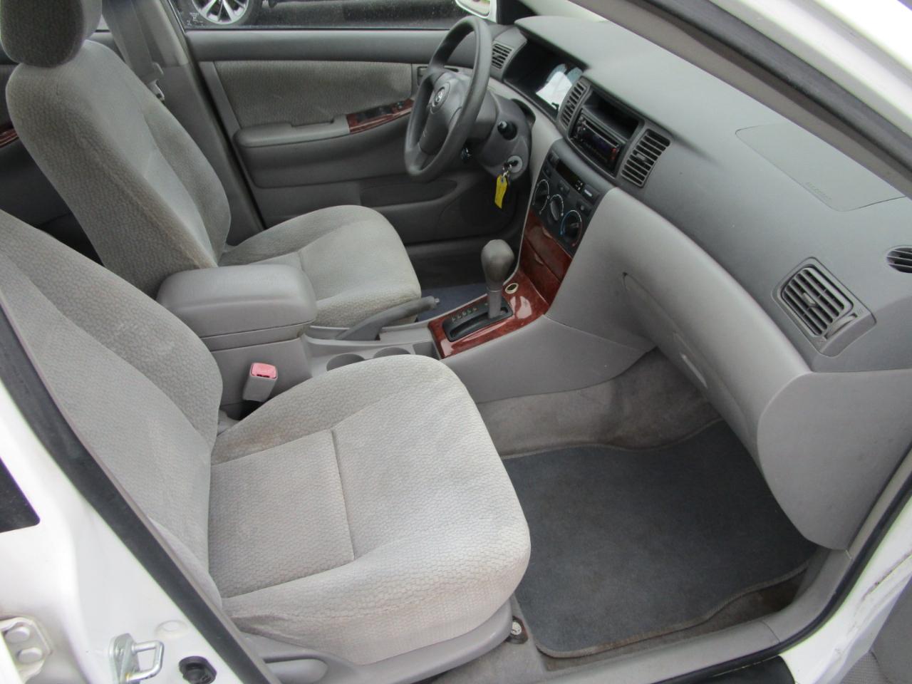 Toyota Corolla 4dr Sdn CE Auto (Natl) 2004