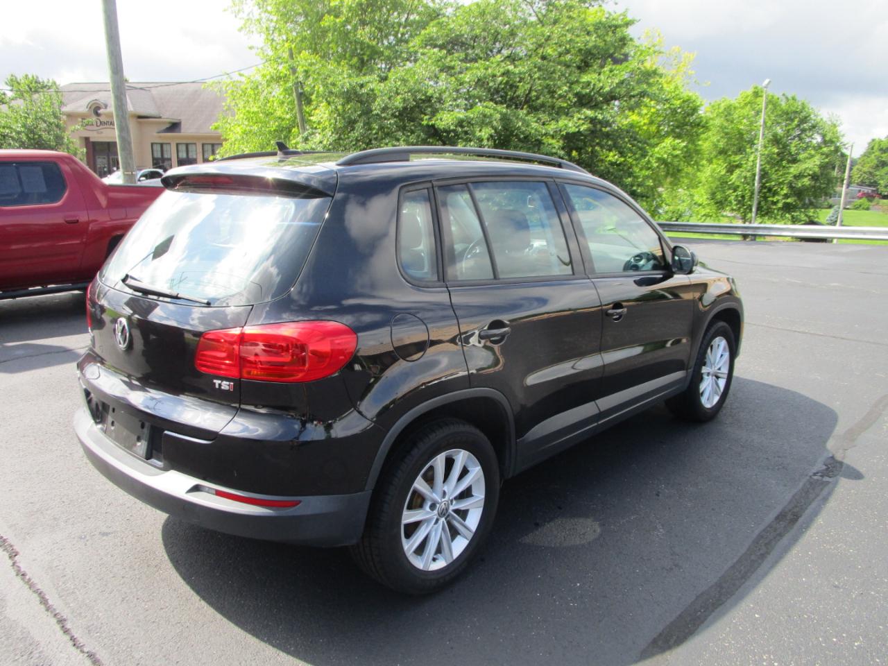Volkswagen Tiguan Limited S 2017