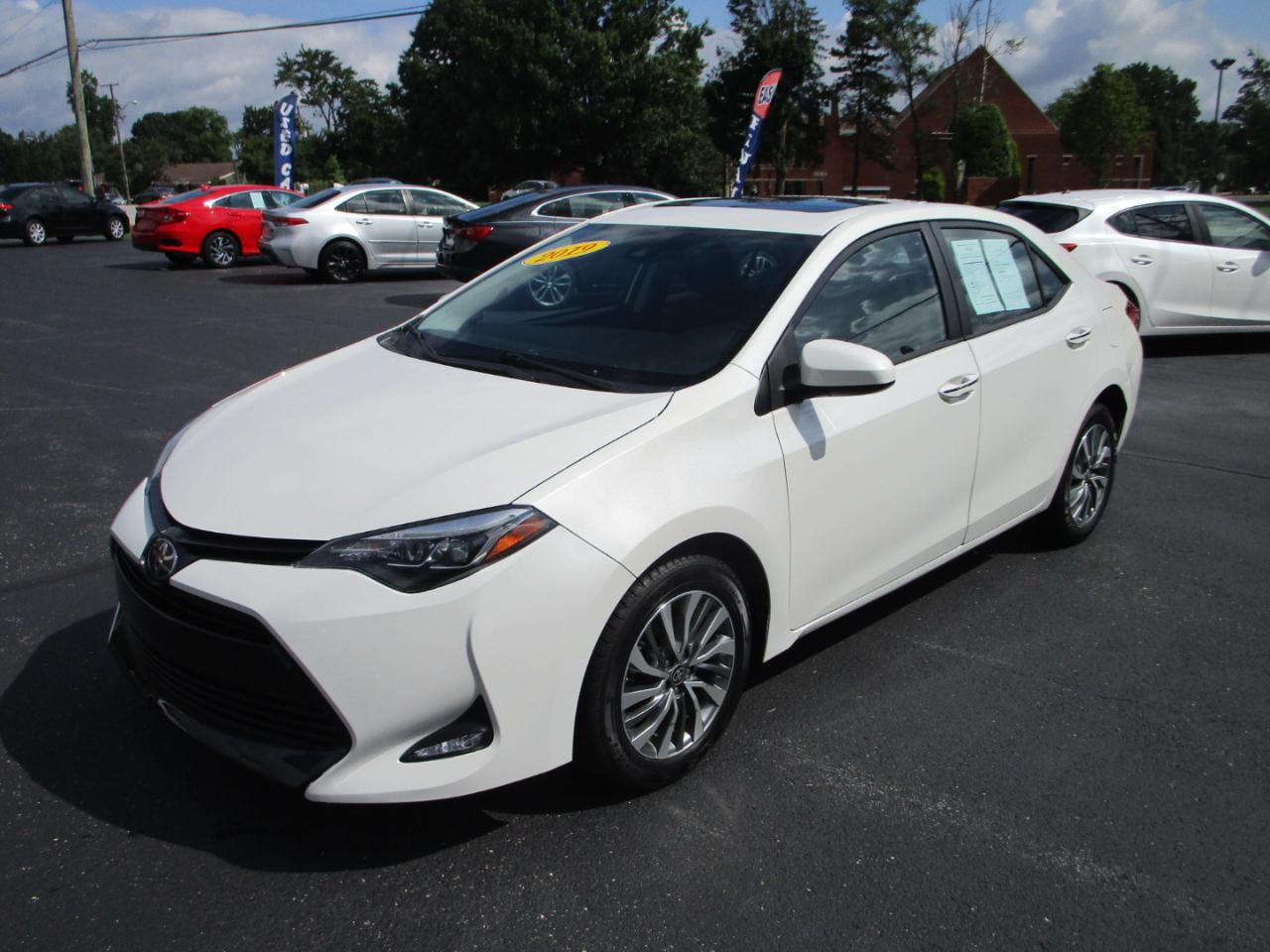 Toyota Corolla XLE CVT (Natl) 2019