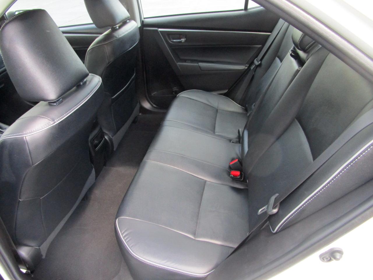 Toyota Corolla XLE CVT (Natl) 2019