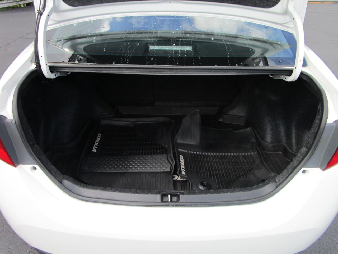 Toyota Corolla XLE CVT (Natl) 2019