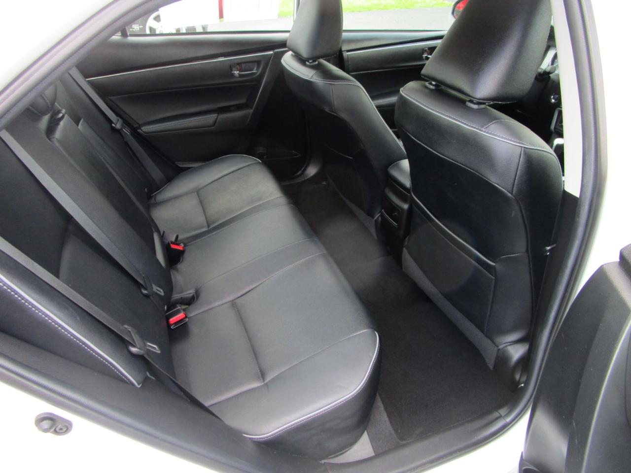 Toyota Corolla XLE CVT (Natl) 2019